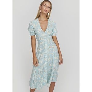 Faithfull the Brand Ari Midi Dress in Zhoe Floral Print